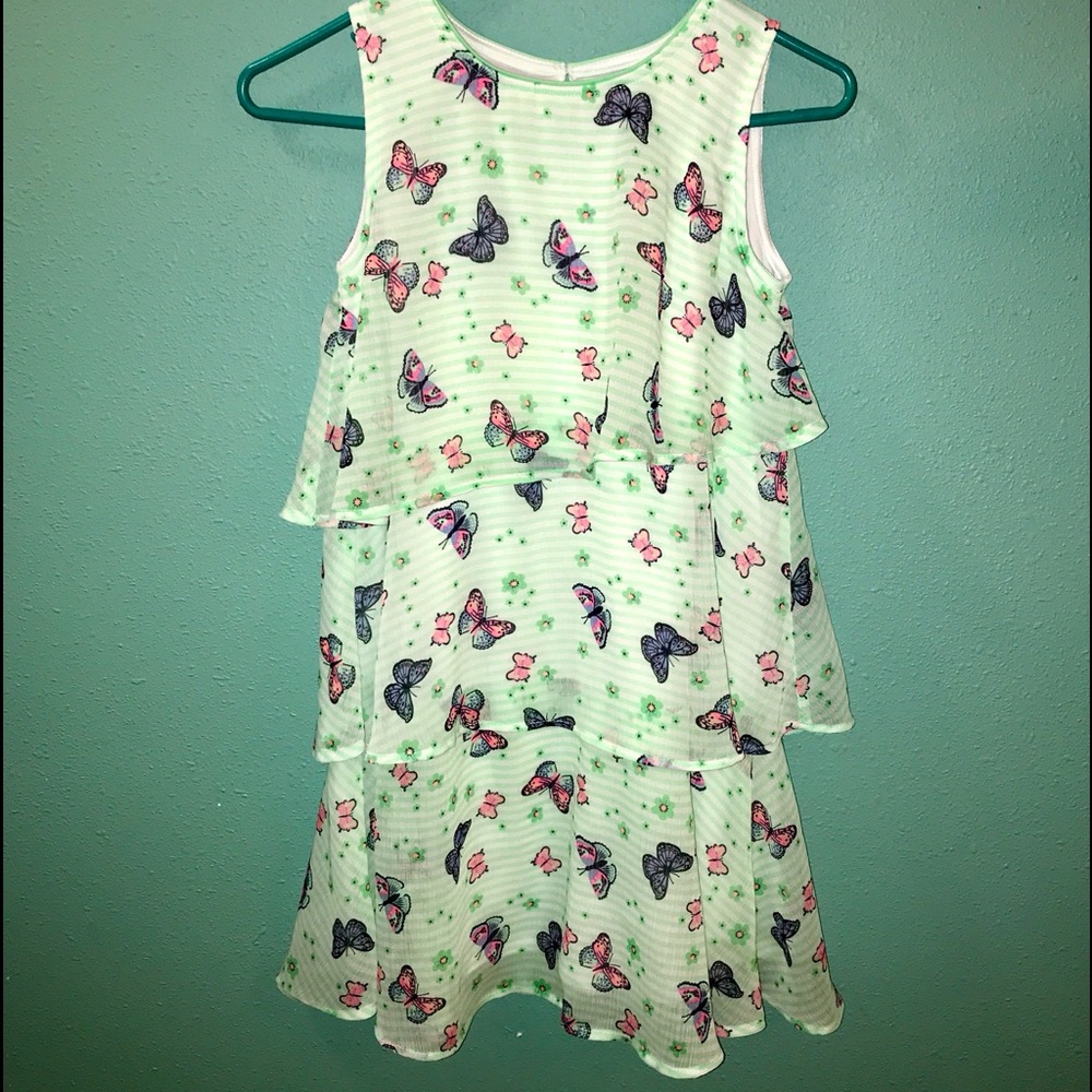 Never Worn. Girls size 8, long flowy dress.